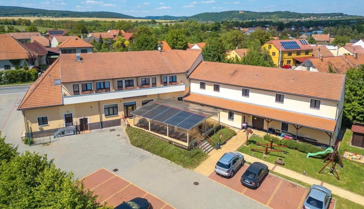 Active Wellness hotel U zlaté rybky Vyškov Exterior foto